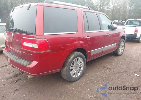 2014 Lincoln Navigator z USA, uszkodzony, nr VIN 5LMJJ2H50EEL06499